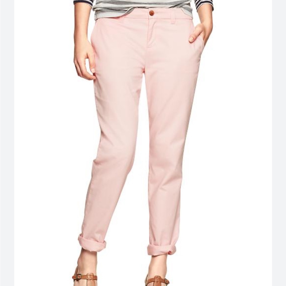 GAP Women's Broken in Khakis Soft Pink Straight Leg Pants Size 0